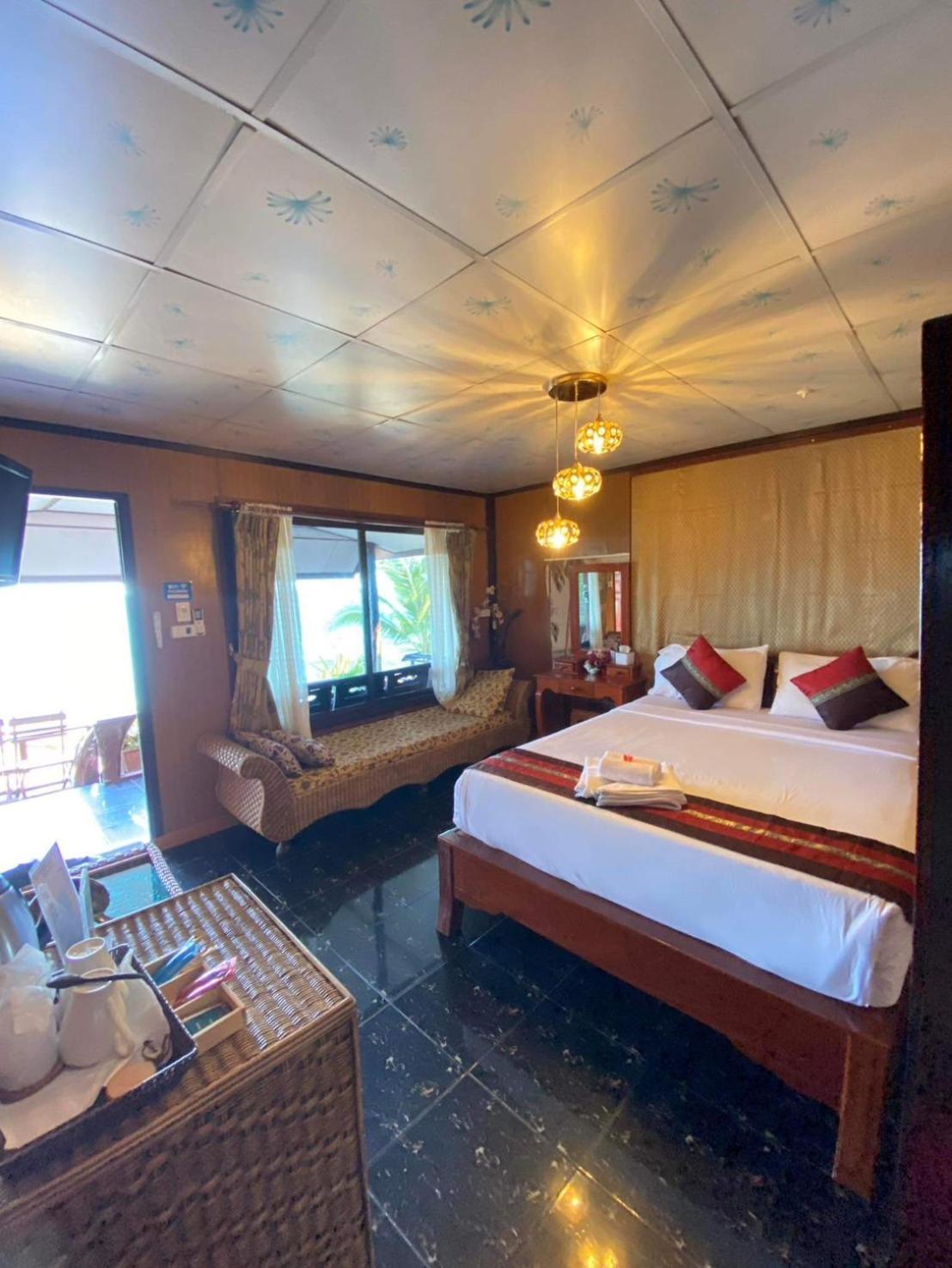 Tongta Phaview Resort Koh Samet Ngoại thất bức ảnh